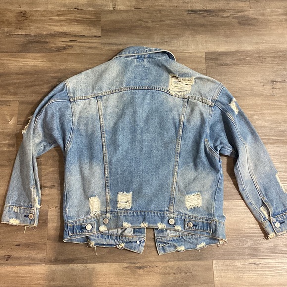 Iris Basic & Contemporary distressed denim jacket. - Picture 3 of 3